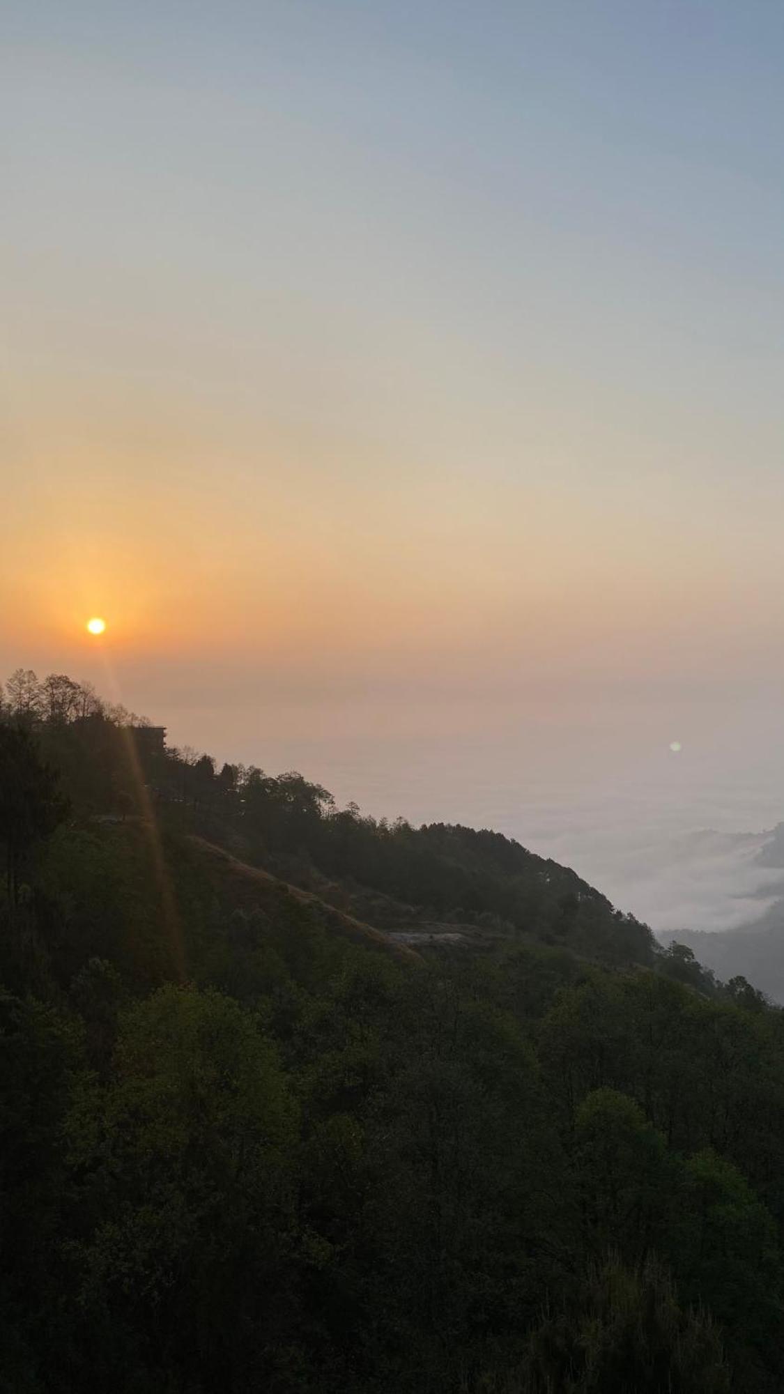 Hotel Nagarkot Inn Buitenkant foto